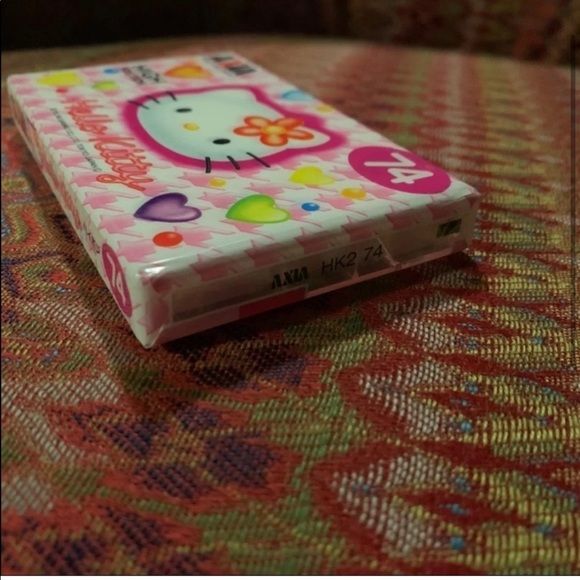 New Vintage 1999 Rare Sanrio Japan Hello Kitty 74 minute Blank Cassette - Picture 4 of 5